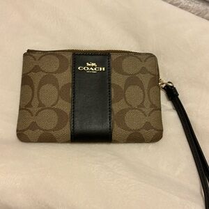 Authentic Coach Wrislet